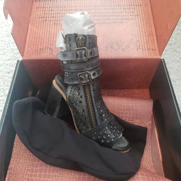 Freebird Teresa 7 black - Picture 7 of 8